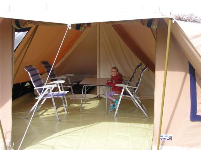 Ameland Tentenverhuur Nes  Εξωτερικό φωτογραφία